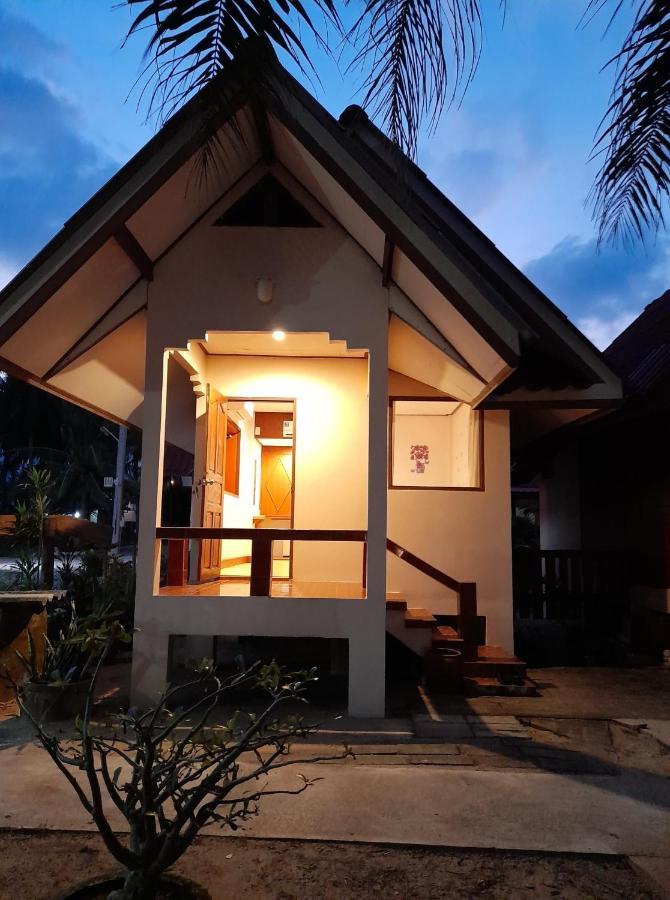 Phuphat Beach Khanom Ngoại thất bức ảnh