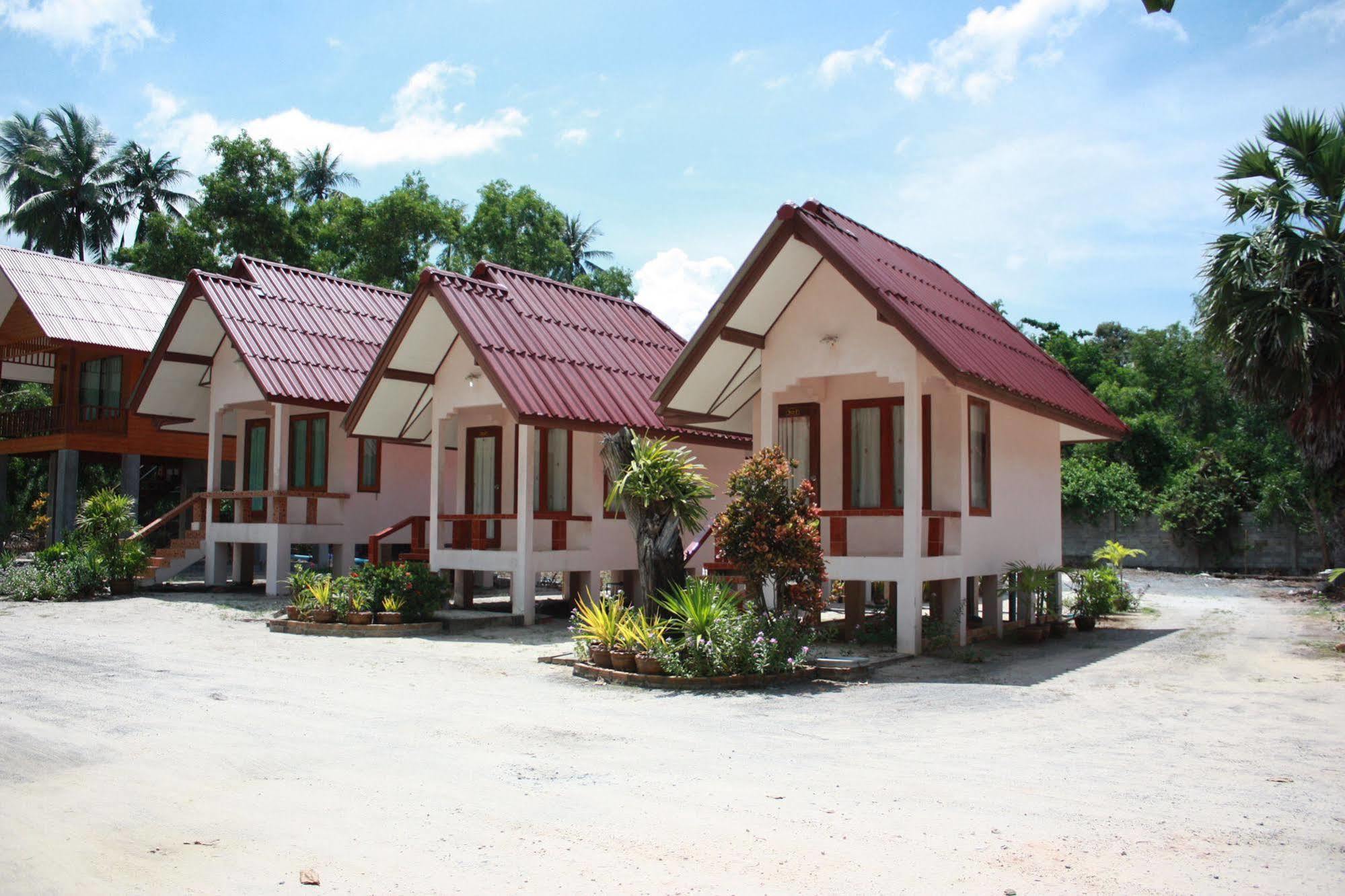Phuphat Beach Khanom Ngoại thất bức ảnh