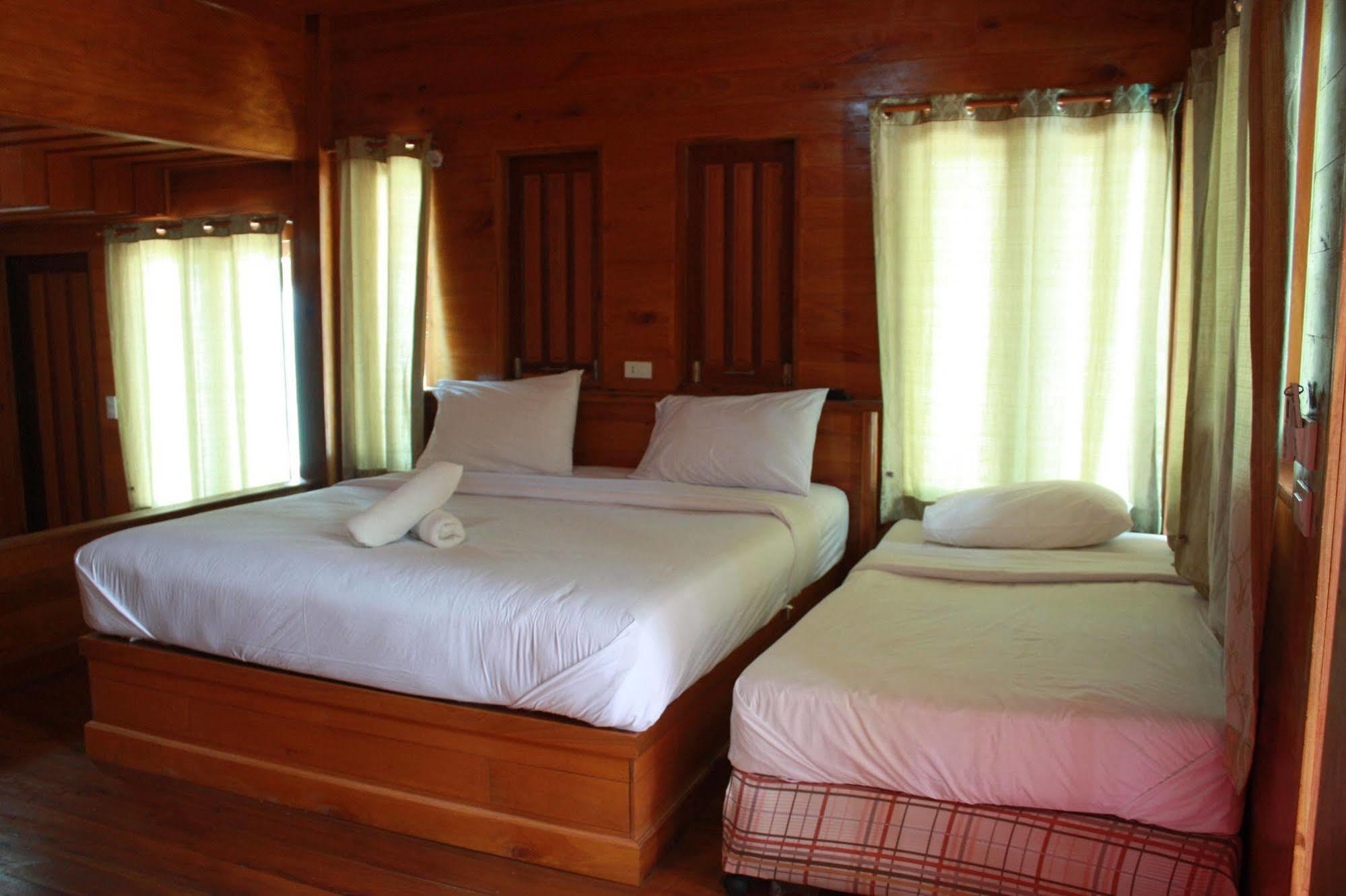 Phuphat Beach Khanom Ngoại thất bức ảnh